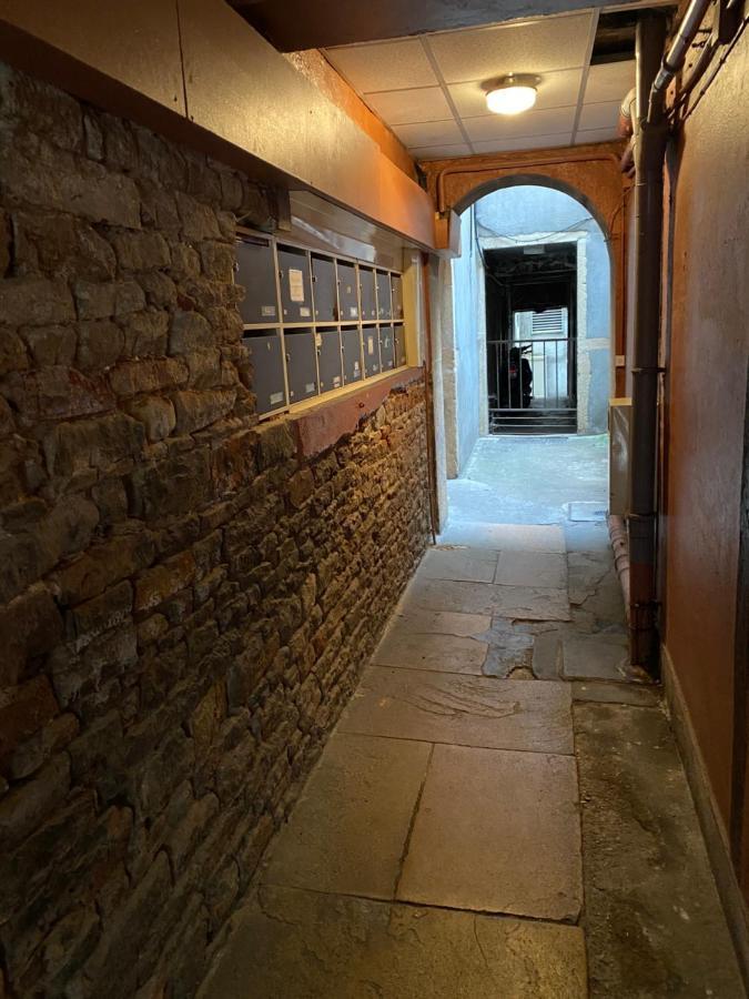 Appartement Cosy Et Moderne En Plein Coeur Du Centre Ville Mâcon Dış mekan fotoğraf